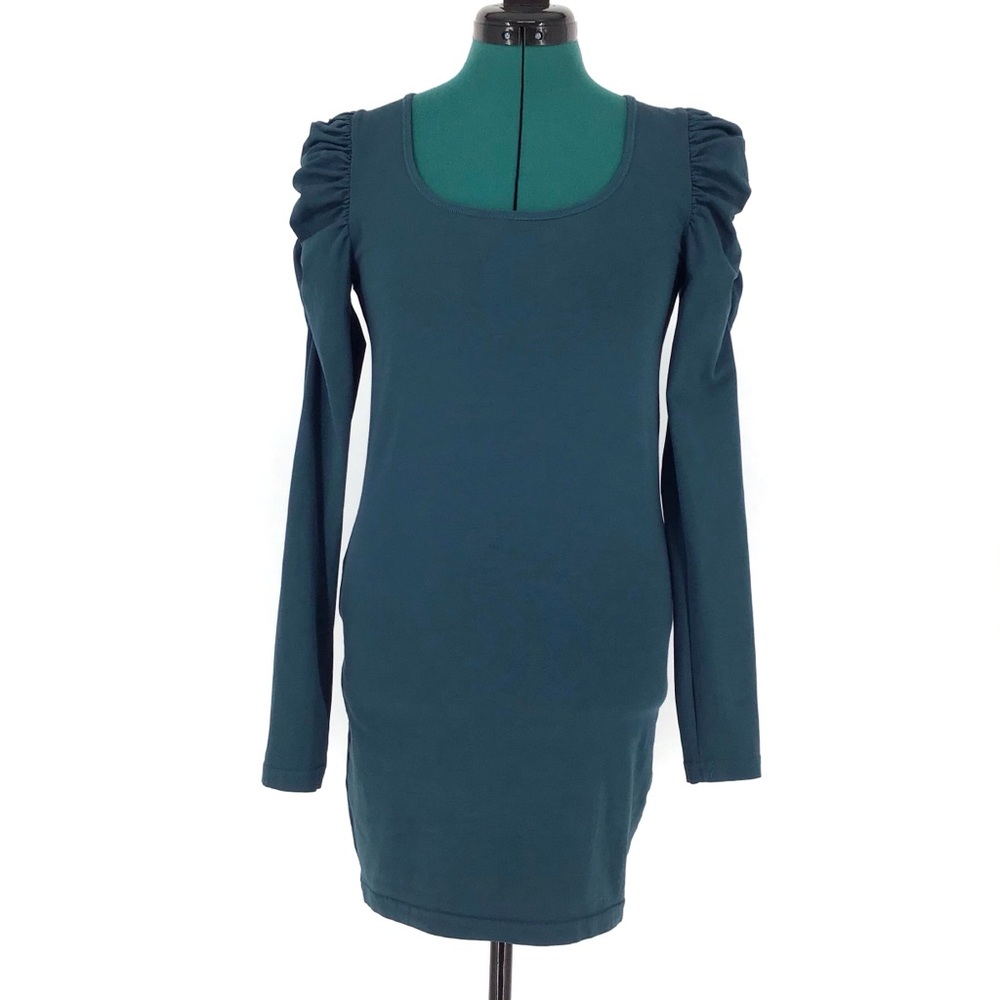 Vera Moda Maxi Top with Wrinkle Sleeves, Medium